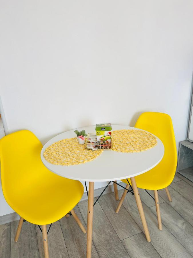 Miha Modern And Central Apartament Arad Eksteriør billede
