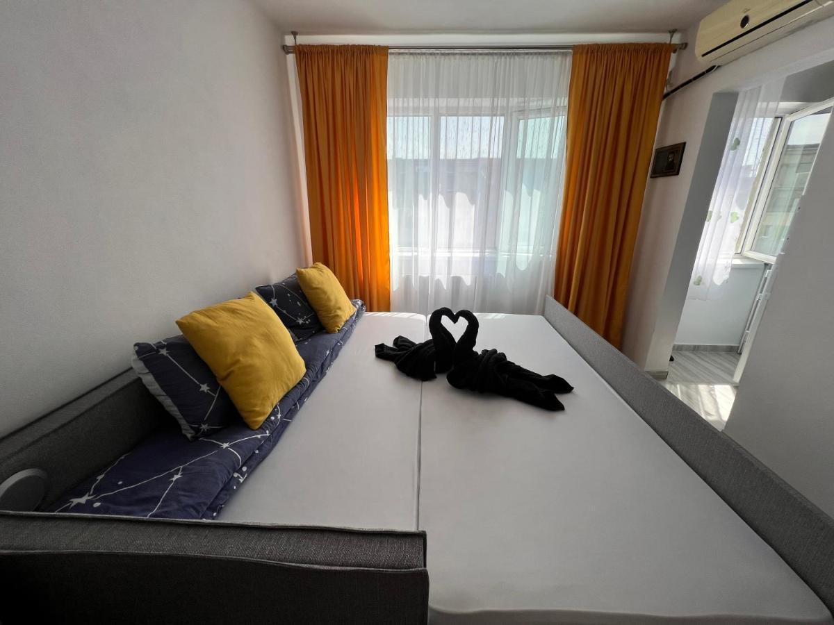 Miha Modern And Central Apartament Arad Eksteriør billede